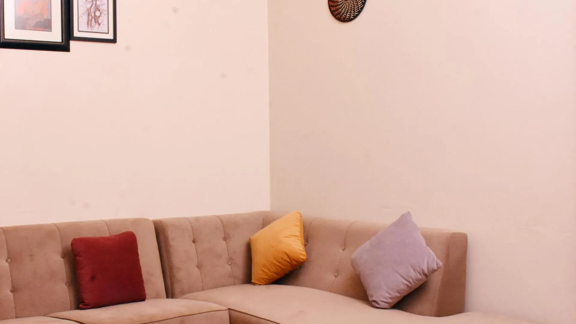 Carmella Exquisite Home K Rd Kampala 0*,  Uganda